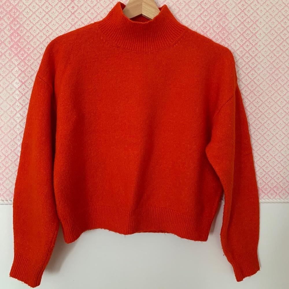 WARM MOCK NECK SWEATER